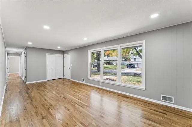 $320,000 | 6605 North Agnes Avenue, Gladstone, MO 64119