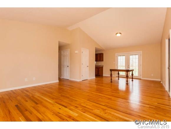 18 Dogwood Ridge Road Candler, NC 28715 - Photo 7 of 19 Gallery Image 7