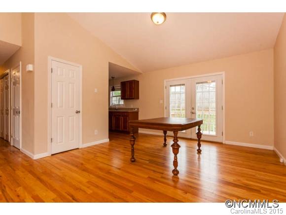 18 Dogwood Ridge Road Candler, NC 28715 - Photo 8 of 19 Gallery Image 8