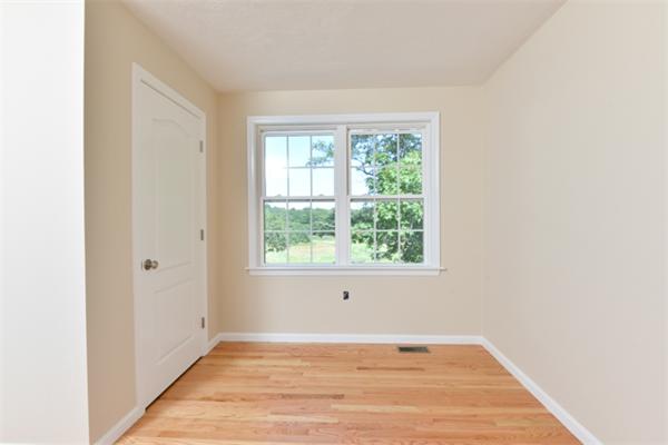 126 Clinton Road Weymouth, MA 02189 - Photo 15 of 21 Gallery Image 15