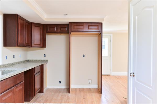 126 Clinton Road Weymouth, MA 02189 - Photo 6 of 21 Gallery Image 6