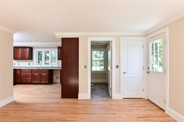 126 Clinton Road Weymouth, MA 02189 - Photo 9 of 21 Gallery Image 9