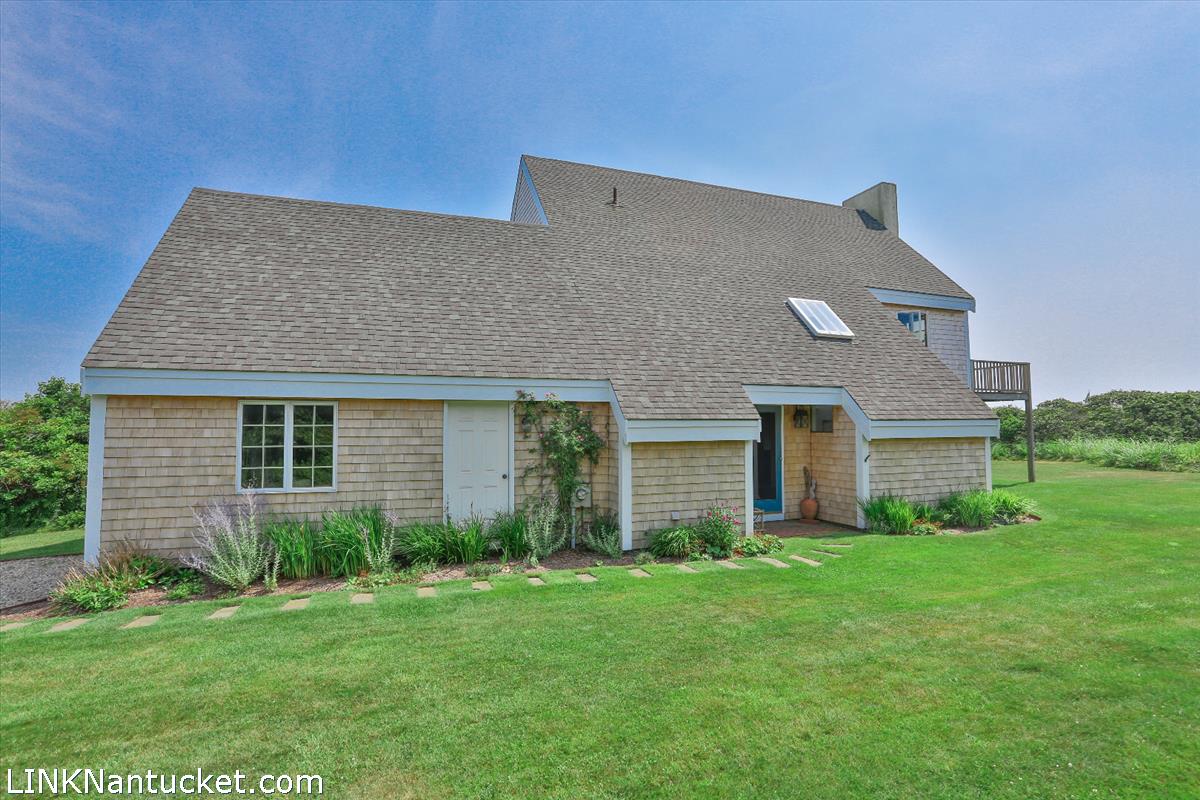 11 Sandsbury Road Nantucket, MA 02554 - Photo 3 of 15 Gallery Image 3