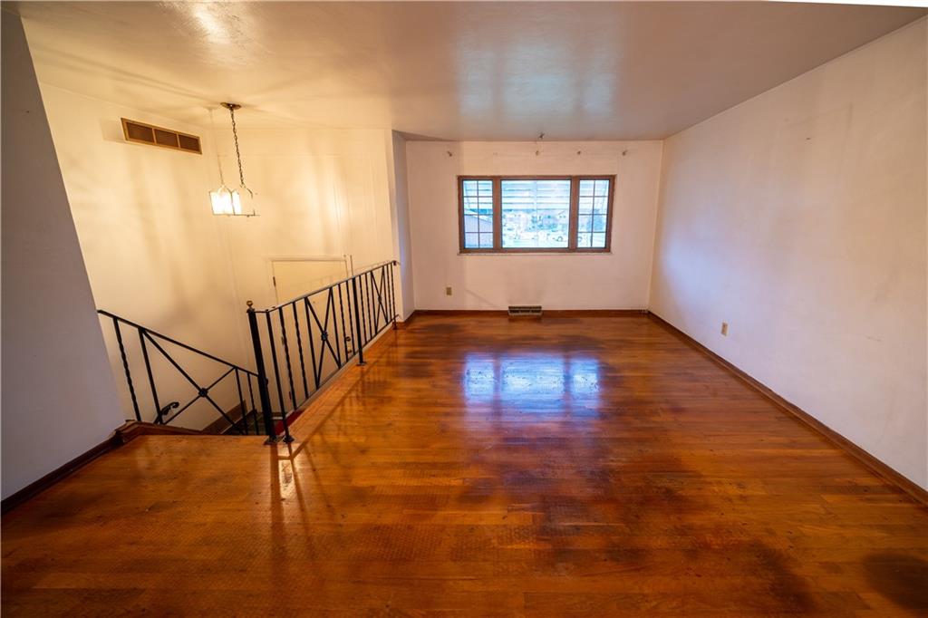 471 Dressel Road Allison Park, PA 15101 - Photo 3 of 14 Gallery Image 3