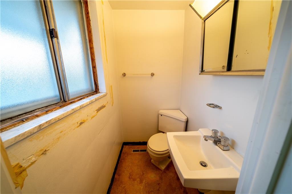 471 Dressel Road Allison Park, PA 15101 - Photo 6 of 14 Gallery Image 6