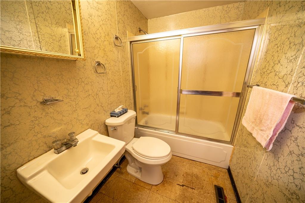 471 Dressel Road Allison Park, PA 15101 - Photo 9 of 14 Gallery Image 9