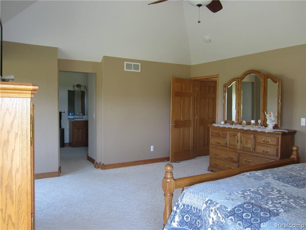 7306 East Bristol Road Davison, MI 48423 - Photo 47 of 72 bhhIqGp.jpg