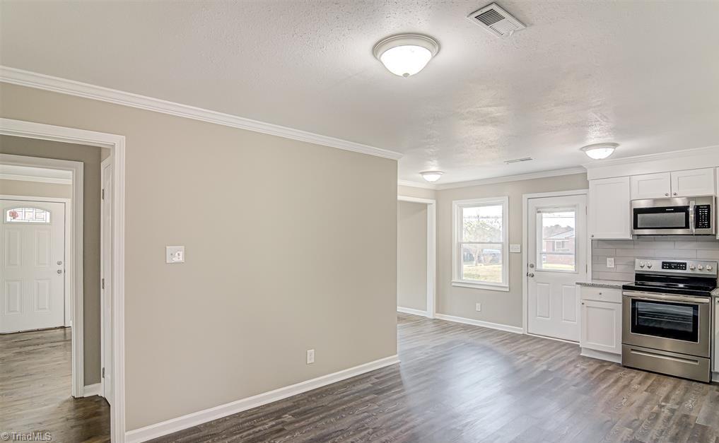 3500 Manoa Road Pfafftown, NC 27040 - Photo 16 of 38