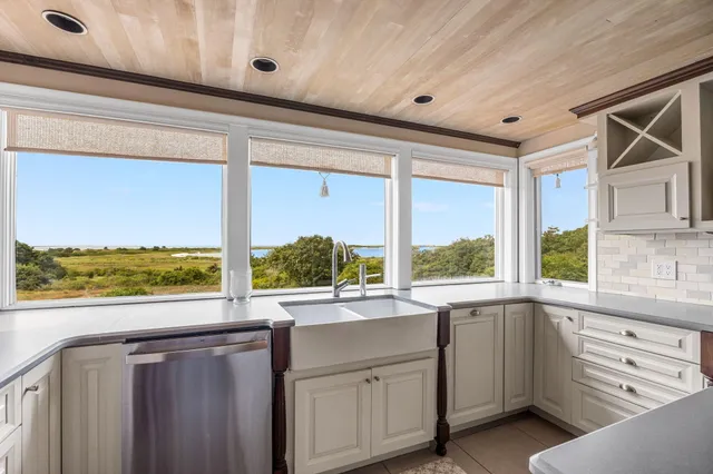 $8,250,000 | 127 Wapoos Trail, Chatham, MA 02633