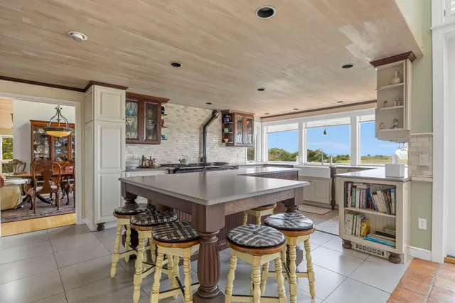 $8,250,000 | 127 Wapoos Trail, Chatham, MA 02633