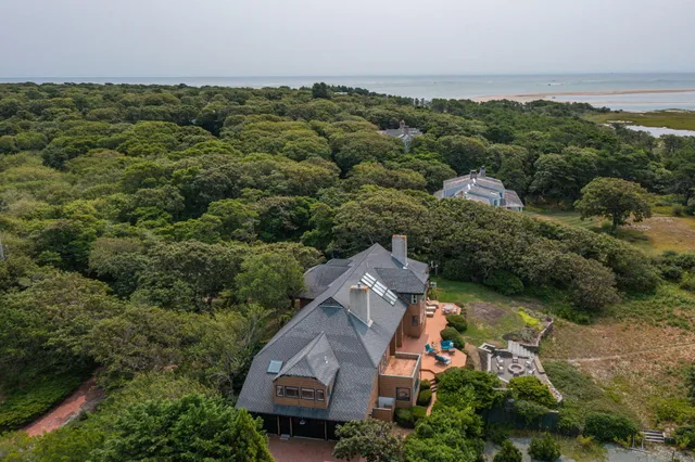 $8,250,000 | 127 Wapoos Trail, Chatham, MA 02633