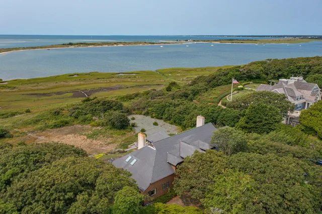 $8,250,000 | 127 Wapoos Trail, Chatham, MA 02633