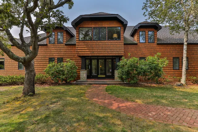 $8,250,000 | 127 Wapoos Trail, Chatham, MA 02633