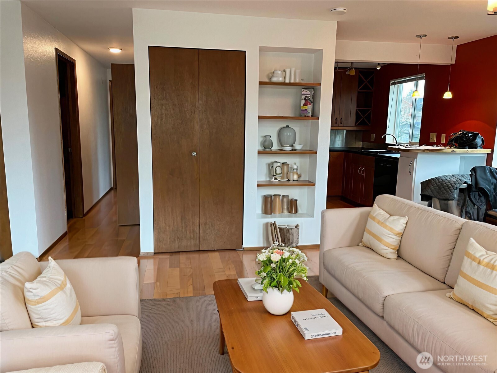 731 North 94th Street, Unit 8 Seattle, WA 98103 - Photo 37 of 40