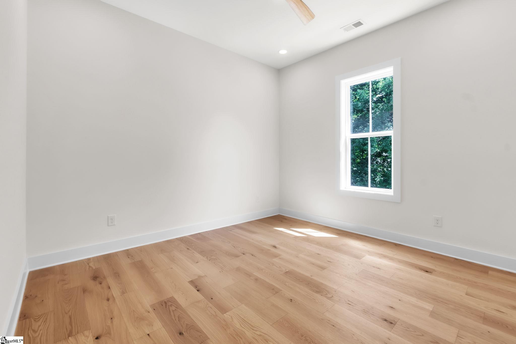 574 Paramount Drive Seneca, SC 29678 - Photo 33 of 46