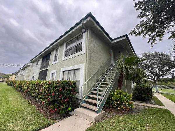 $1,950 | 3932 Northwest 87th Avenue, Unit 3932, Sunrise, FL 33351