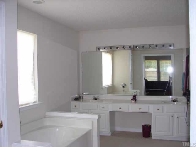 106 Grassy Point Road Apex, NC 27502 - Photo 8 of 10 Gallery Image 8