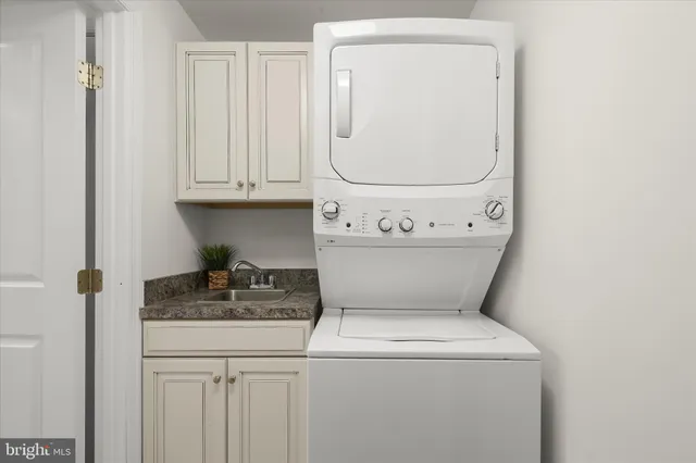 $380,000 | 6415 Alan Linton Boulevard East, Frederick, MD 21703