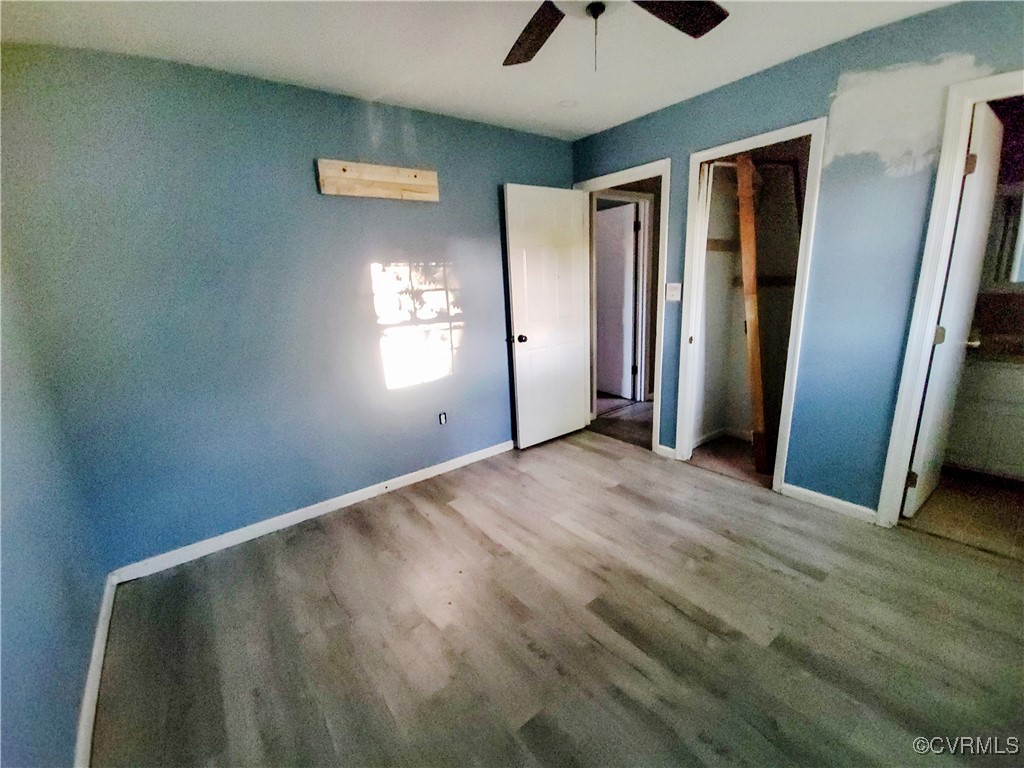 15604 Exter Mill Road Chesterfield, VA 23838 - Photo 20 of 22 an empty room with windows and closet