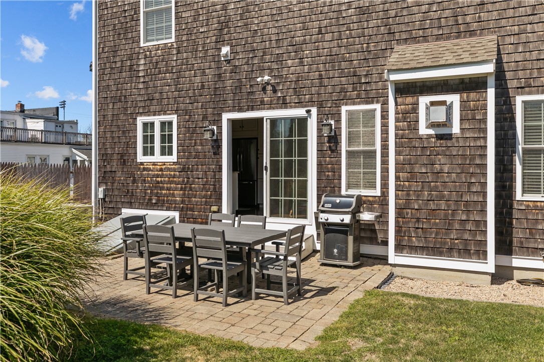 5 Lowndes Street Newport, RI 02840 - Photo 31 of 40