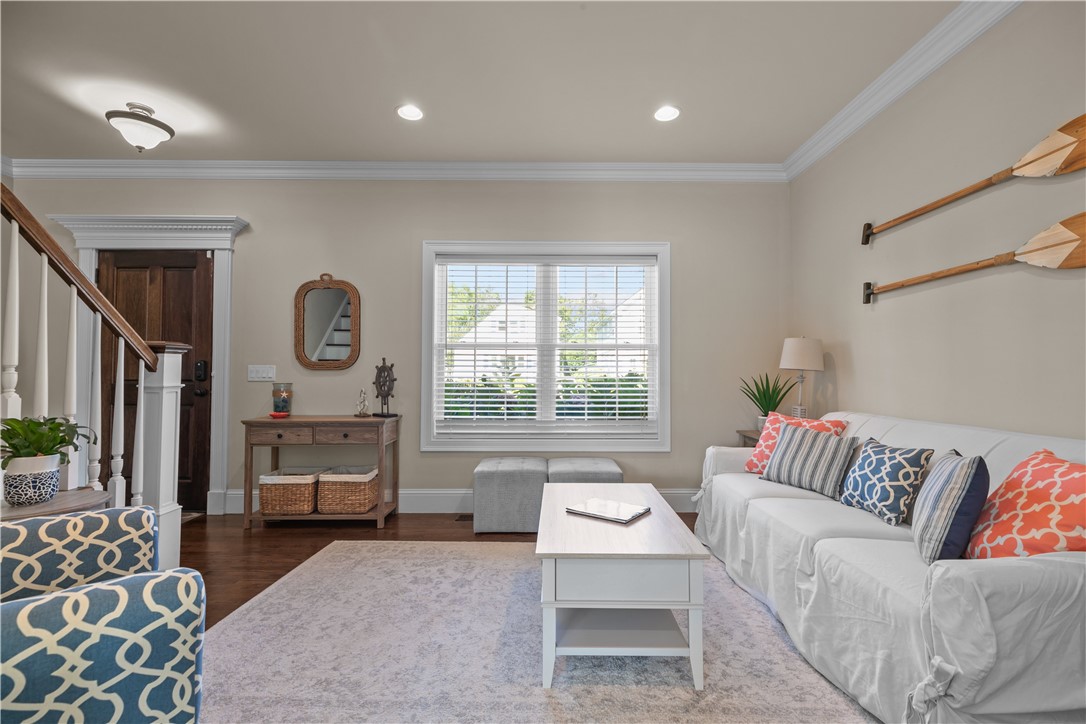 5 Lowndes Street Newport, RI 02840 - Photo 6 of 40