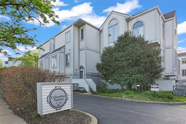 $165,000 | 10 Columbus Square Drive, St. Louis, MO 63101