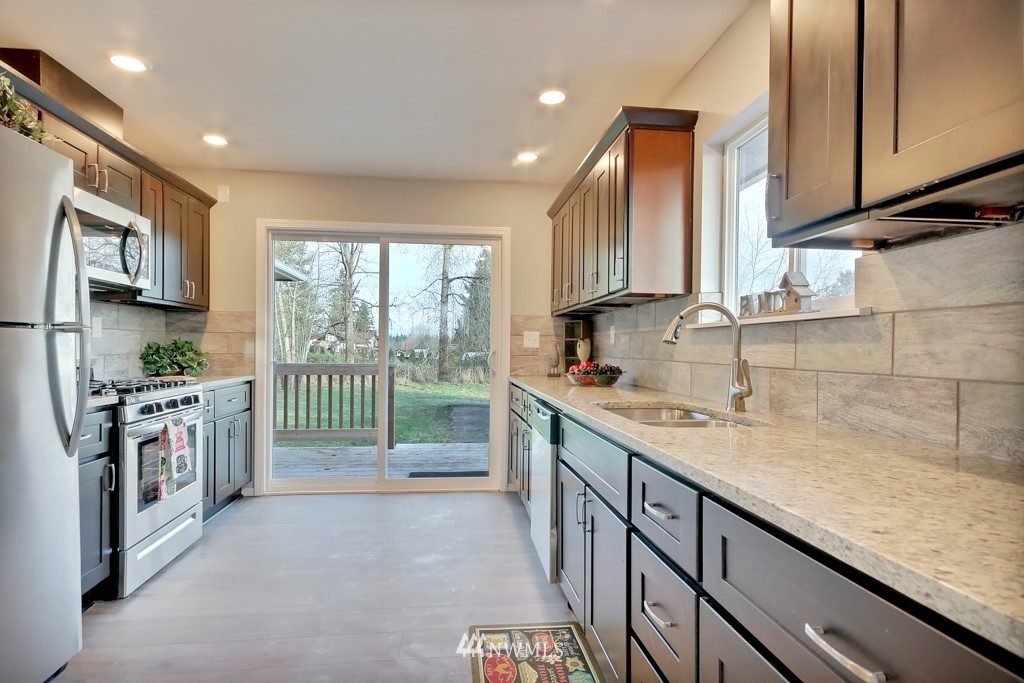 8413 Golden Given Road East Tacoma, WA 98445 - Photo 12 of 25 Gallery Image 12