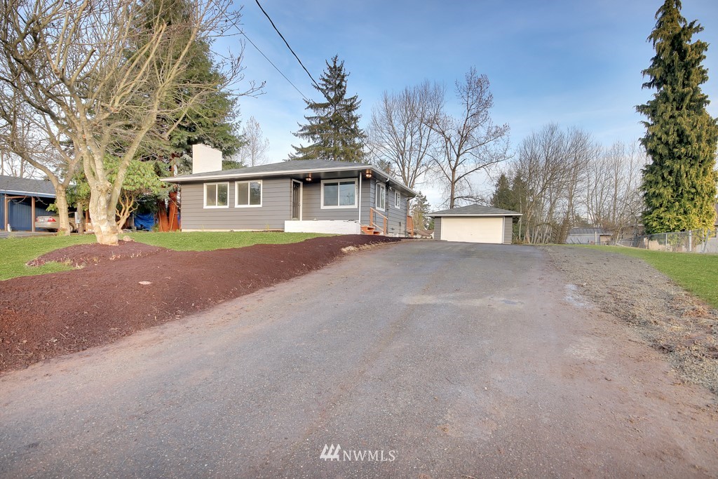 8413 Golden Given Road East Tacoma, WA 98445 - Photo 3 of 25 Gallery Image 3