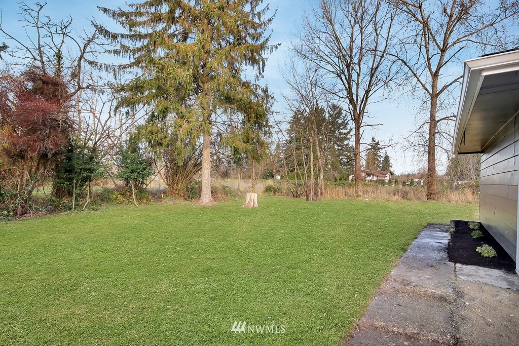 8413 Golden Given Road East Tacoma, WA 98445 - Photo 5 of 25 Gallery Image 5