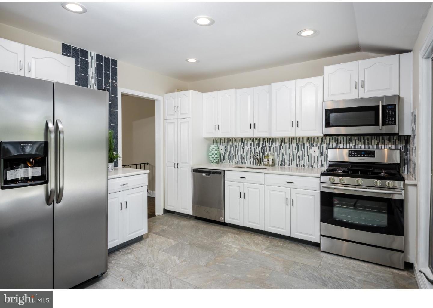 134 Hamilton Road Marlton, NJ 08053 - Photo 3 of 12 Kitchen