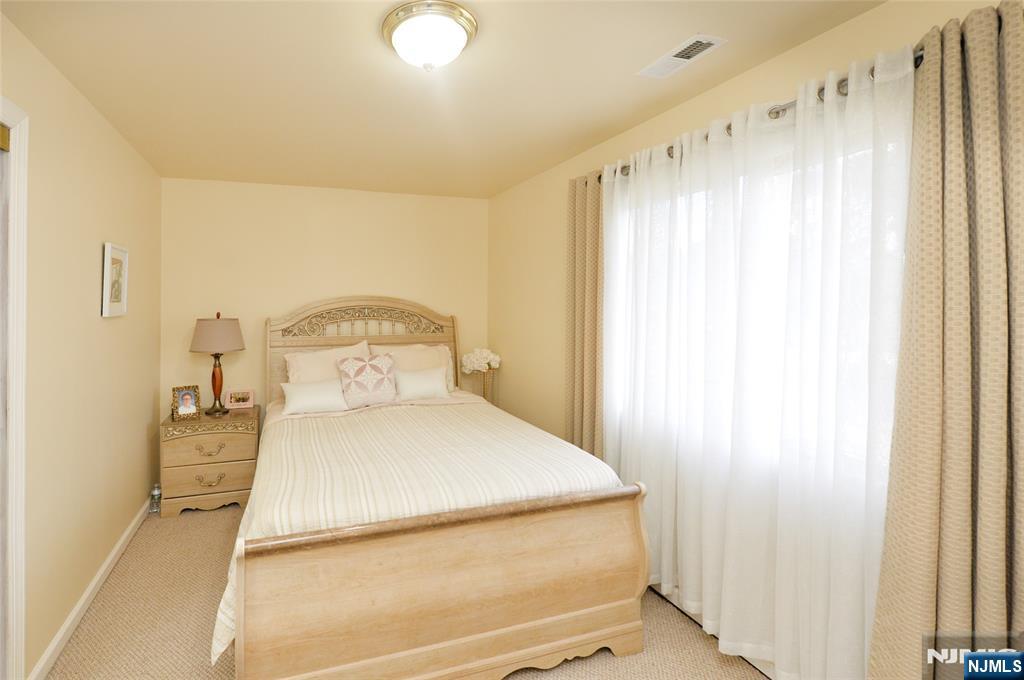59 Hahn Avenue Rochelle Park, NJ 07662 - Photo 28 of 38