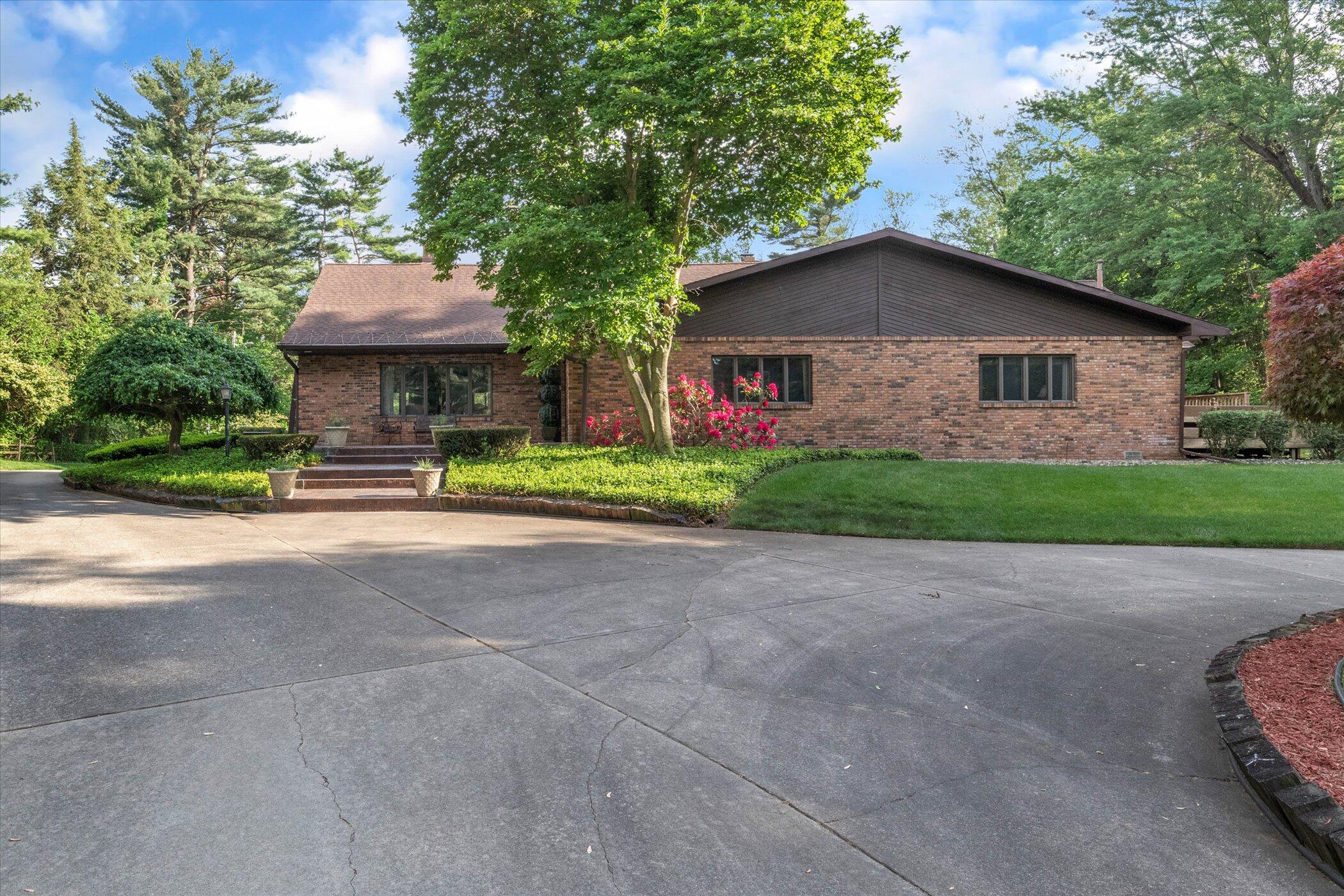 1616 Niles Buchanan Road Niles, MI 49120 - Photo 2 of 79 03-1616 Niles-WindowStill-Real-Estate-Ph