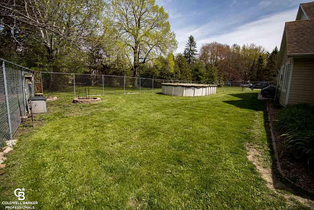 4987 Lakeshore Road Lexington, MI 48450 - Photo 6 of 45 50012275-5.JPG
