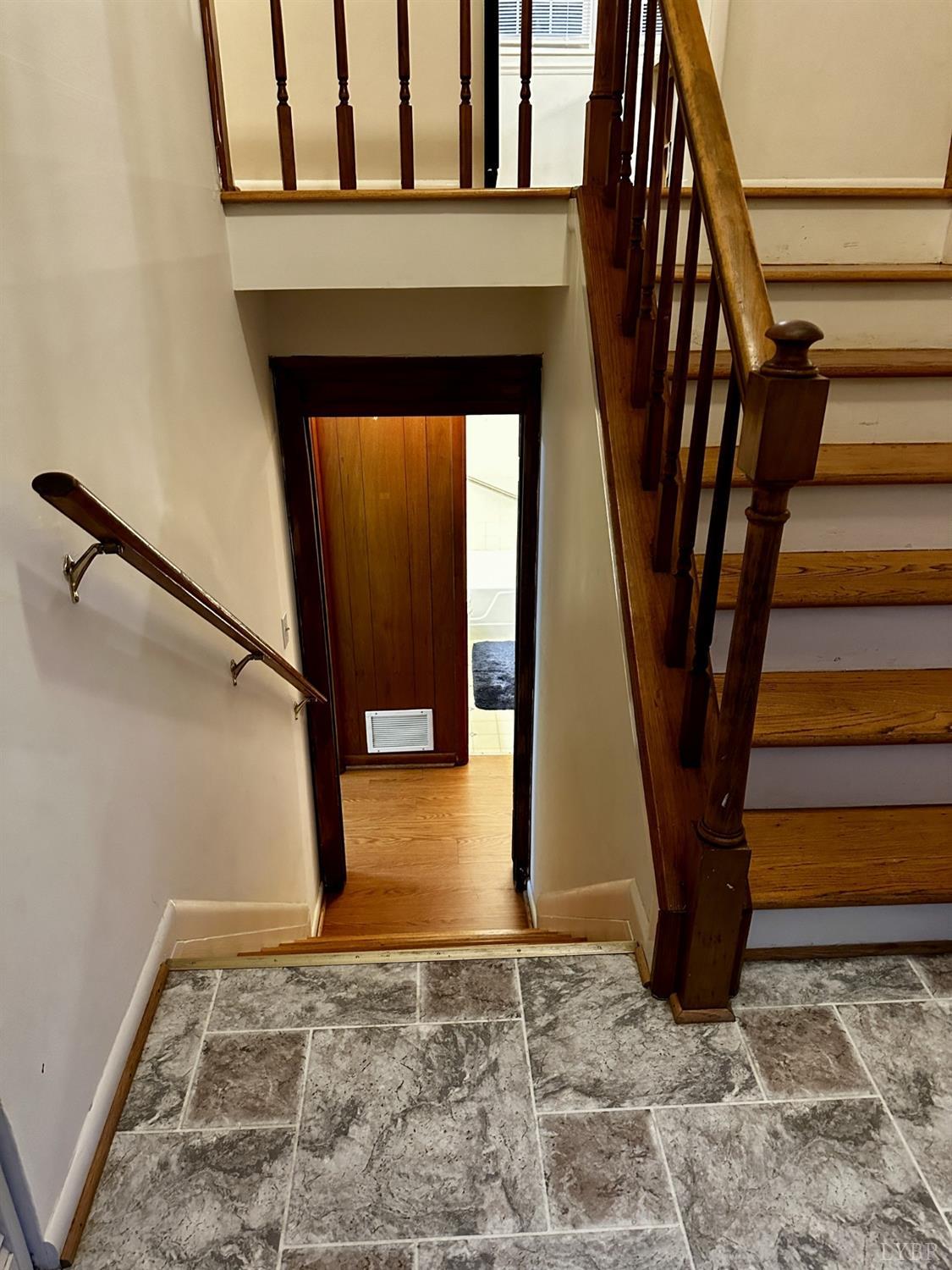 32 Pine Drive Lynchburg, VA 24502 - Photo 24 of 30 a view of entryway