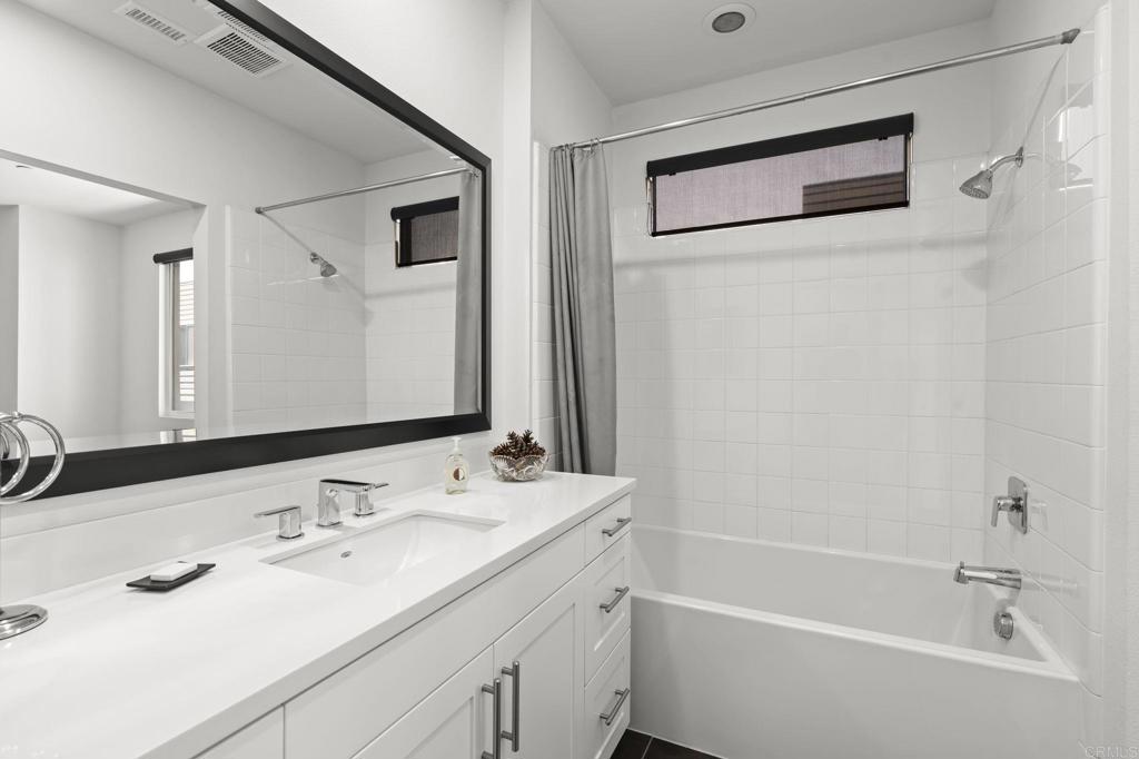 2563 State Street Carlsbad, CA 92008 - Photo 20 of 57