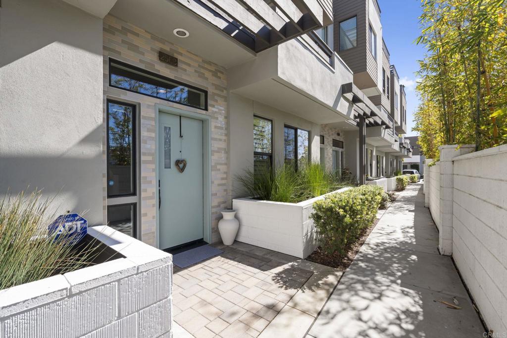 2563 State Street Carlsbad, CA 92008 - Photo 34 of 57