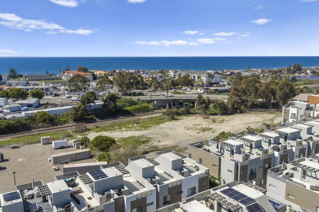 2563 State Street Carlsbad, CA 92008 - Photo 37 of 57