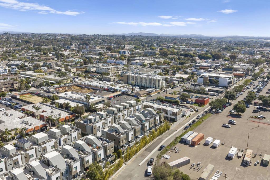 2563 State Street Carlsbad, CA 92008 - Photo 39 of 57