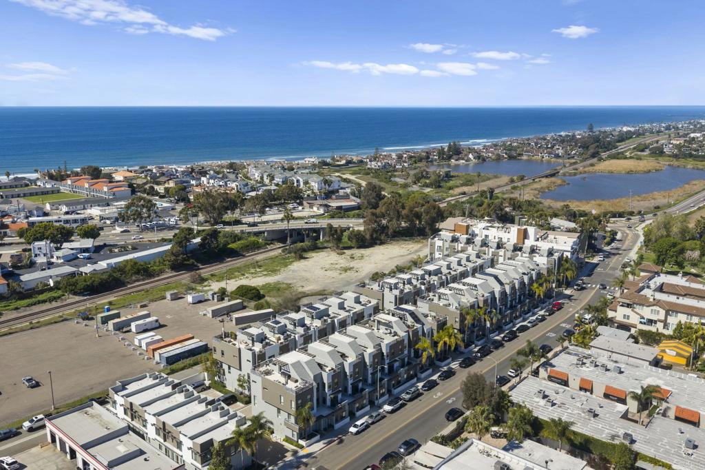 2563 State Street Carlsbad, CA 92008 - Photo 44 of 57