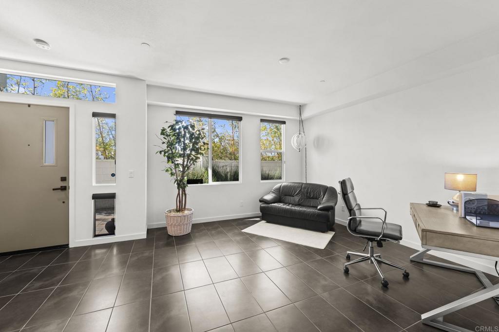 2563 State Street Carlsbad, CA 92008 - Photo 9 of 57