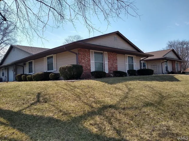 $1,600 | 1111 Carnaby East, Bloomington, IN 47401