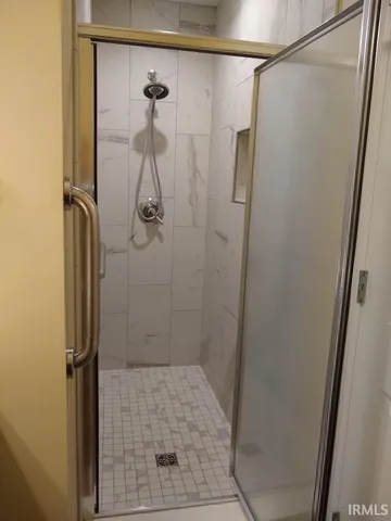 $1,500 | 1111 Carnaby East, Bloomington, IN 47401