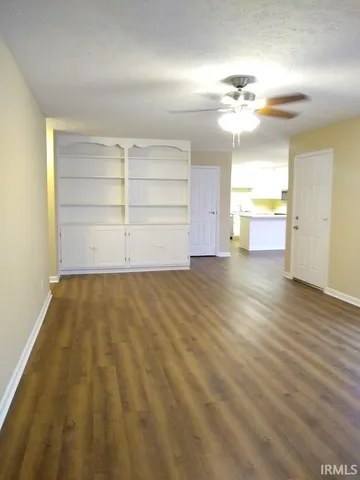 $1,500 | 1111 Carnaby East, Bloomington, IN 47401