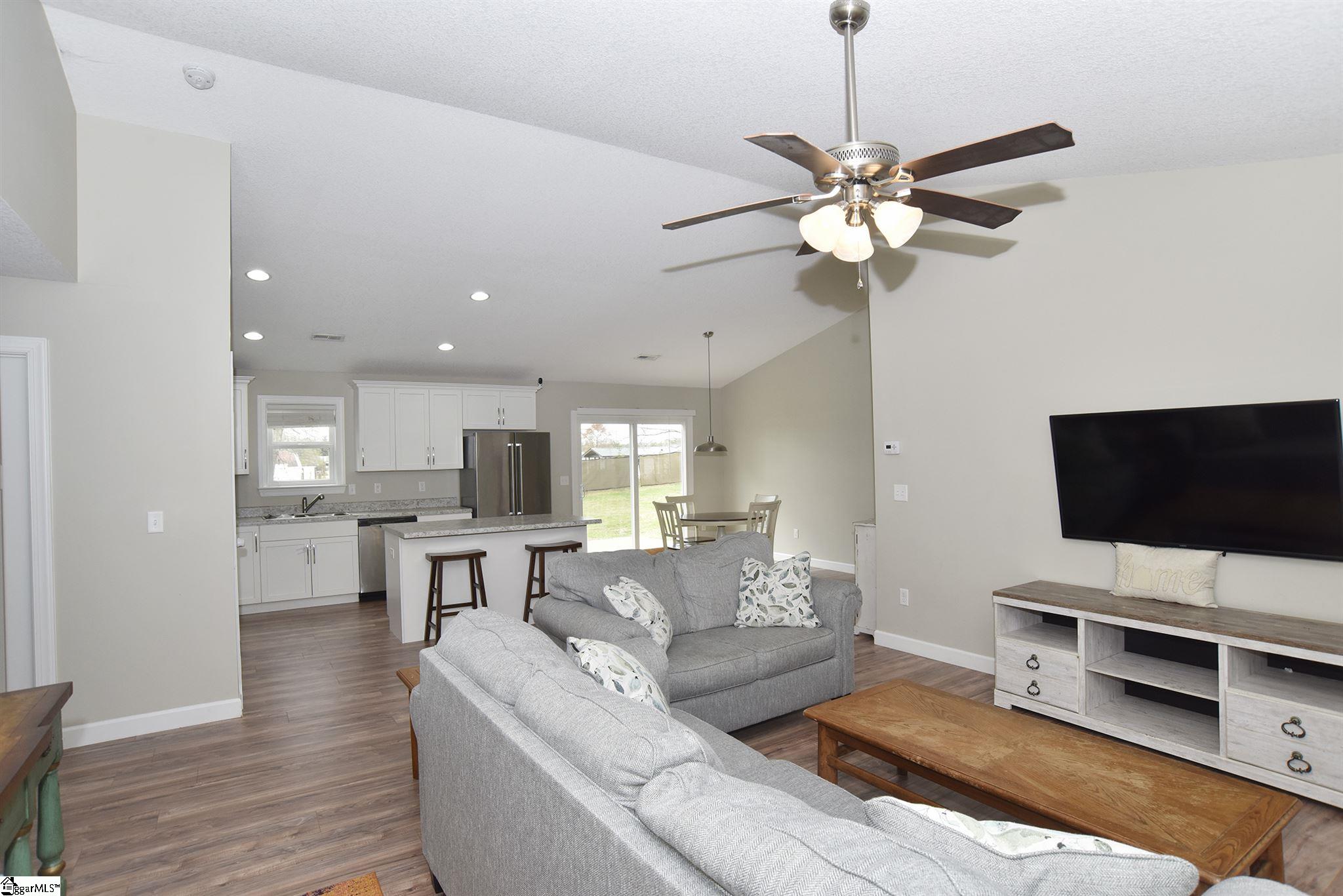 101 North Pink Dill Mill Road Greer, SC 29651 - Photo 2 of 22 Gallery Image 2