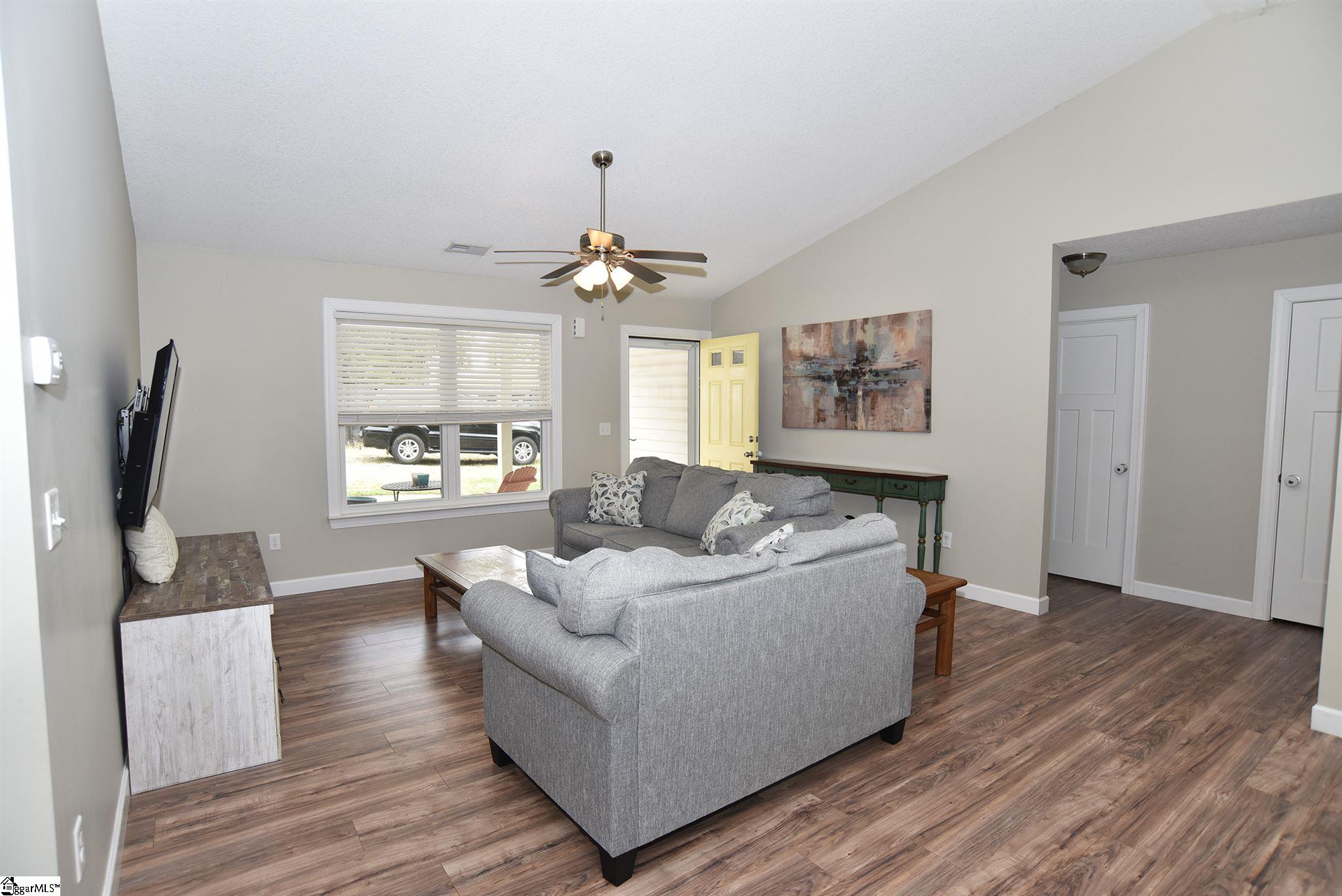 101 North Pink Dill Mill Road Greer, SC 29651 - Photo 4 of 22 Gallery Image 4