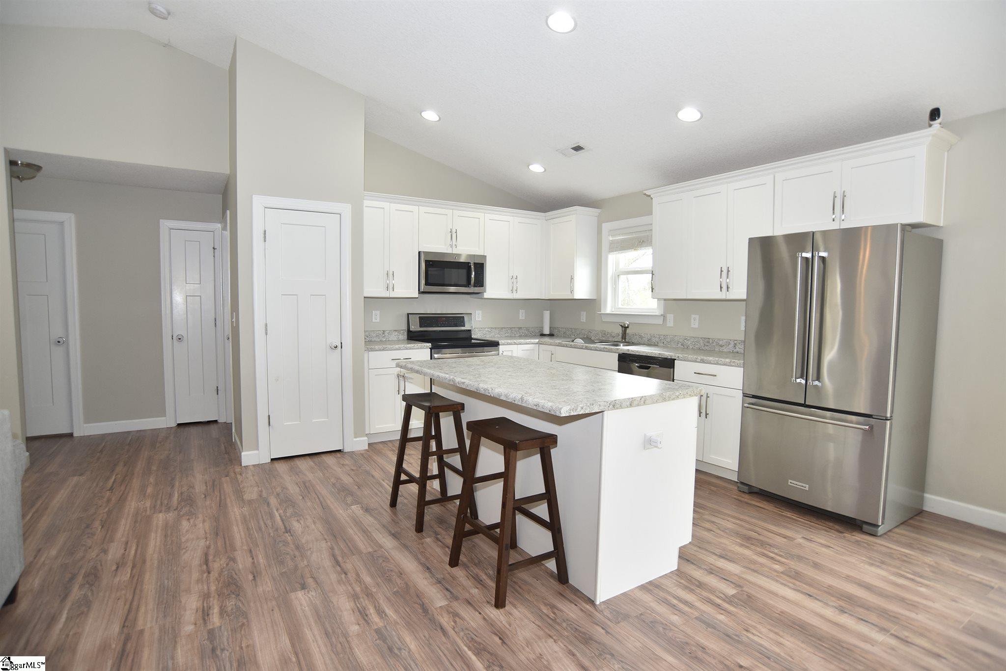 101 North Pink Dill Mill Road Greer, SC 29651 - Photo 7 of 22 Gallery Image 7