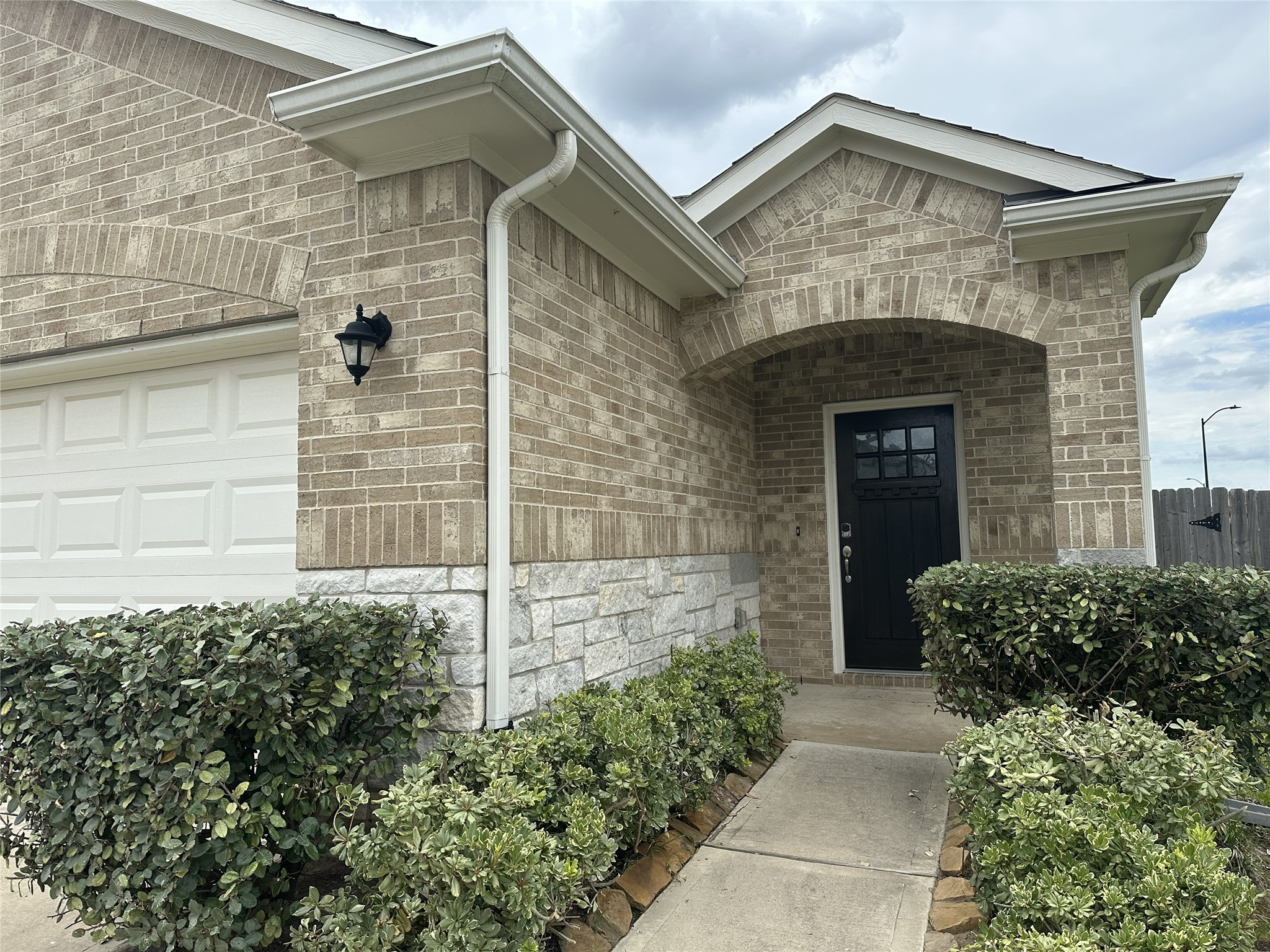5739 Tabula Rasa Drive Katy, TX 77493 - Photo 3 of 29