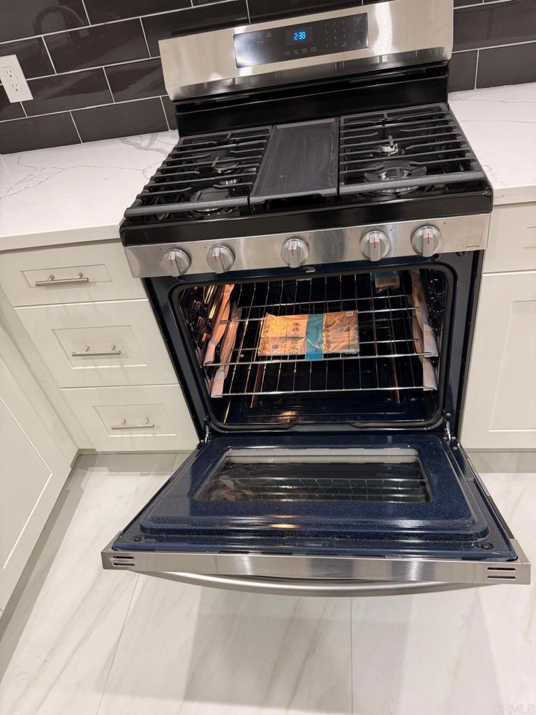 4566 Cove Drive, Unit C Carlsbad, CA 92008 - Photo 29 of 35