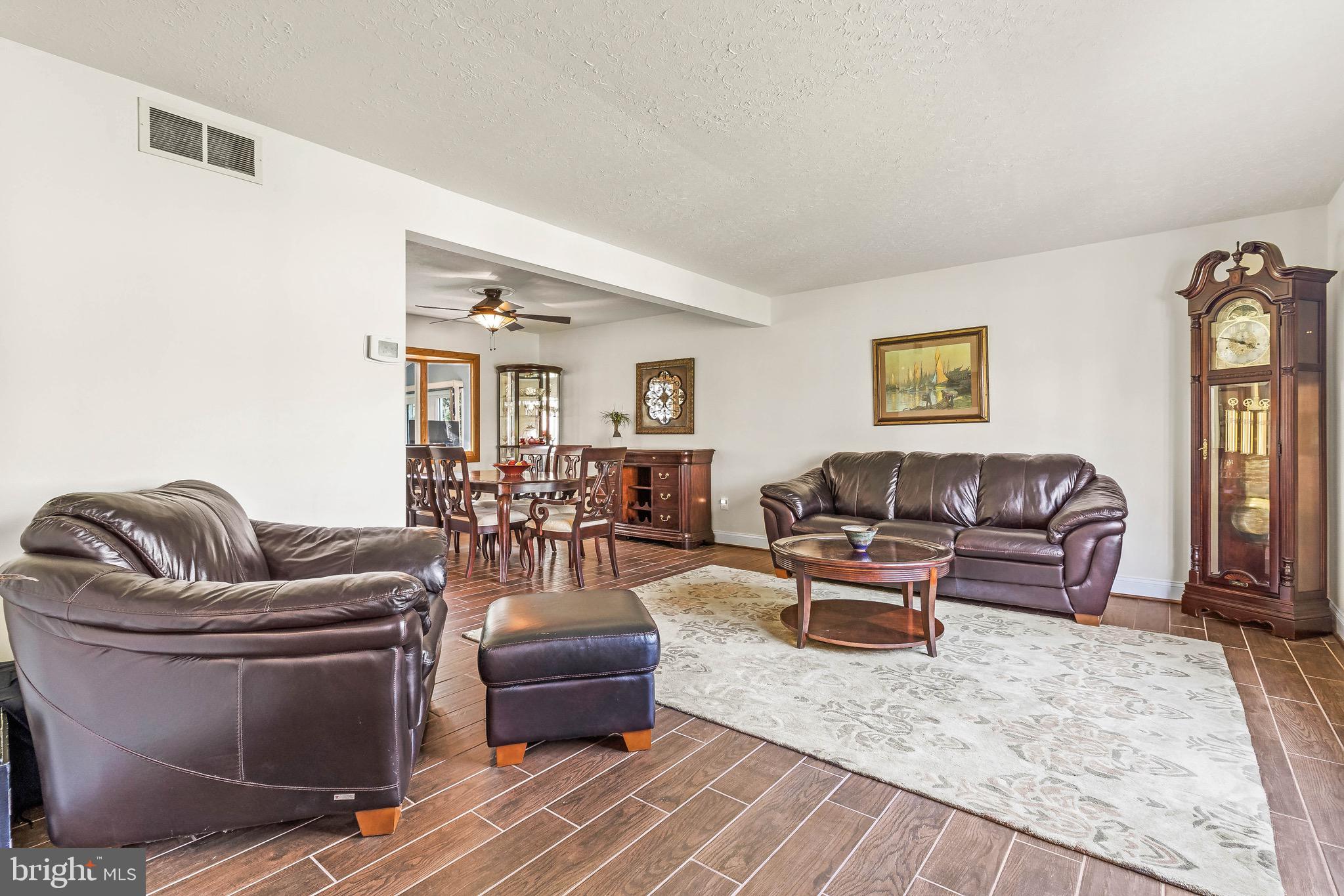 105 Milburn Circle Pasadena, MD 21122 - Photo 5 of 43