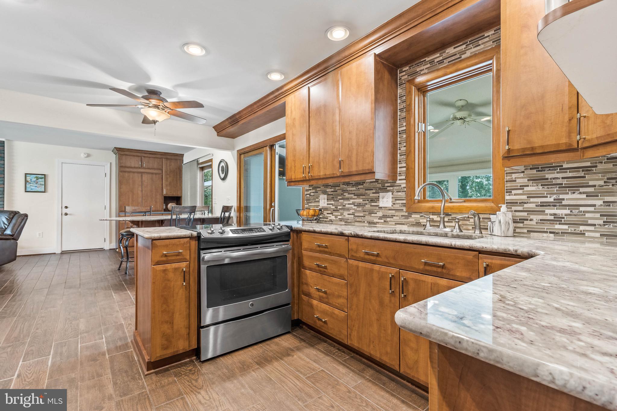 105 Milburn Circle Pasadena, MD 21122 - Photo 10 of 43